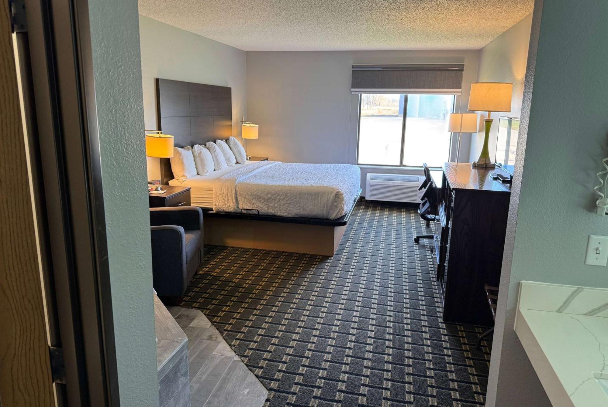 Americinn By Wyndham Columbus Wisconsin ภายนอก รูปภาพ